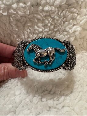Turquoise Horse Accent Bracelet - Blue Western-Inspired Cuff